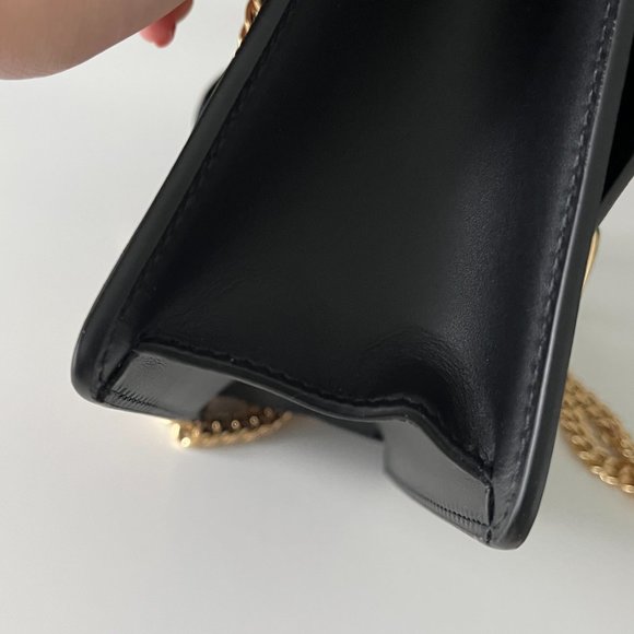 Gucci Sylvie Mini - Authentic - Picture 6 of 7